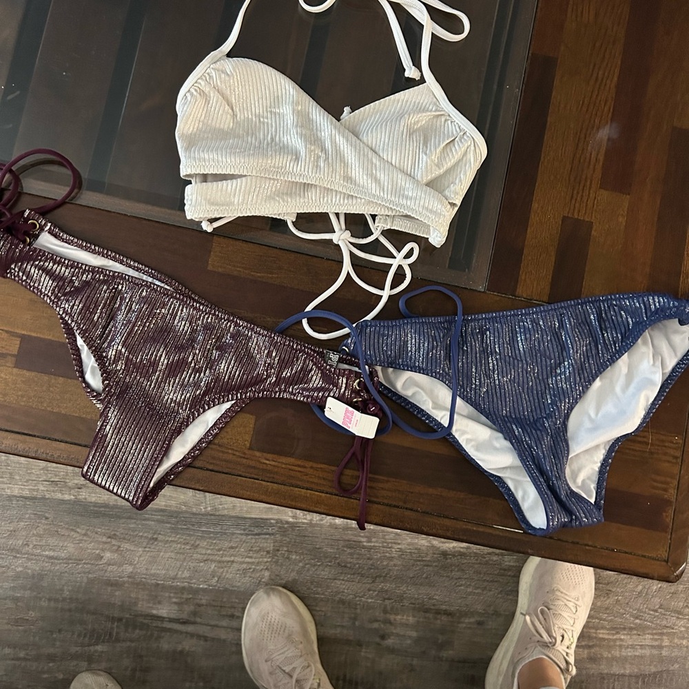 PINK Victoria's Secret White and Blue Bikini Set.  2 bottoms, 1 top. - Picture 10 of 11